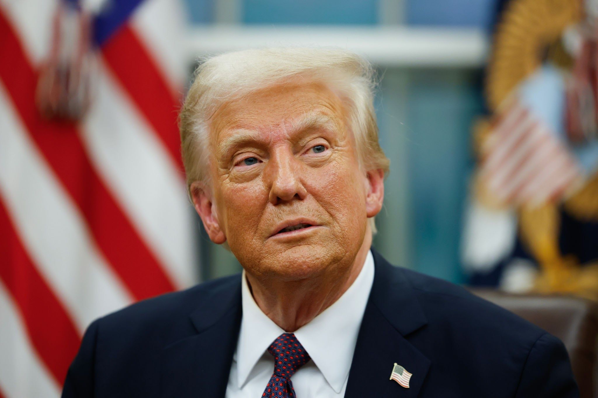 Trump’s $2 B Crypto Deal Nukes Congress’s Big Crypto Hearing